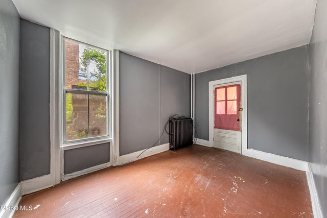29 2nd Street, Albany, NY 12210