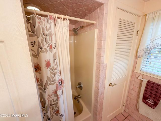 45 N Hope Chapel Road, Jackson, NJ 08527