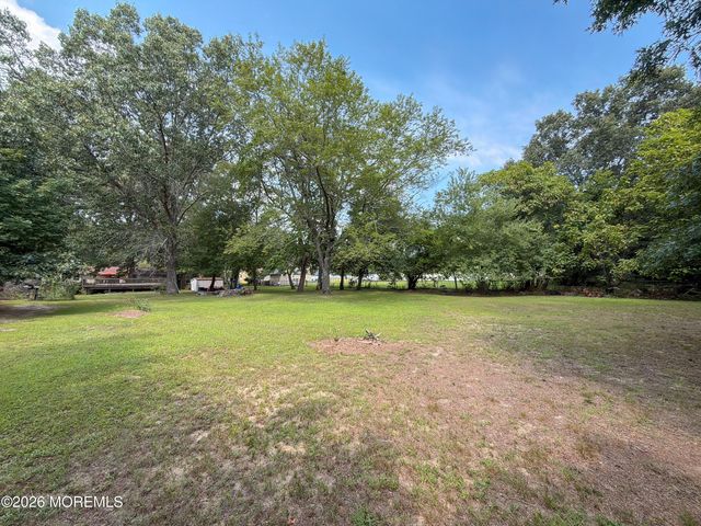 45 N Hope Chapel Road, Jackson, NJ 08527
