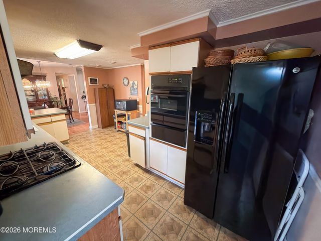 45 N Hope Chapel Road, Jackson, NJ 08527