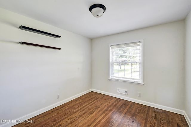 9903 Stonestreet Rd, Louisville, KY 40272