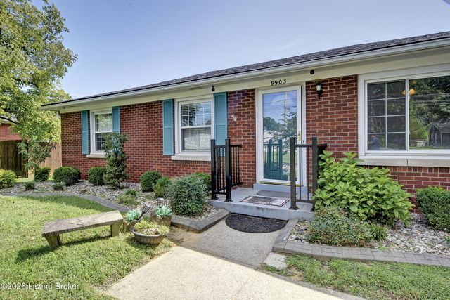 9903 Stonestreet Rd, Louisville, KY 40272