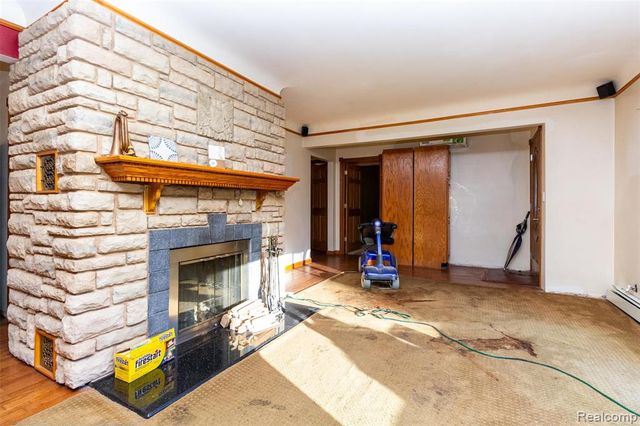 15681 Foch Street, Livonia, MI 48154