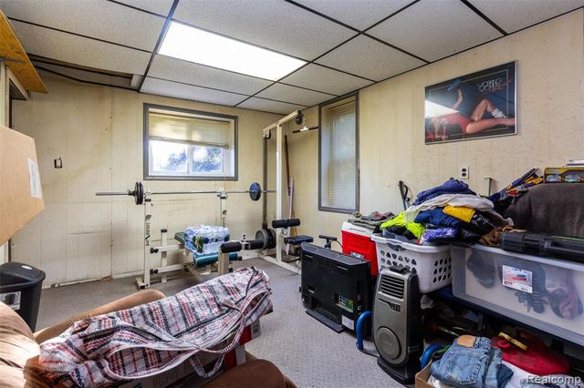 15681 Foch Street, Livonia, MI 48154