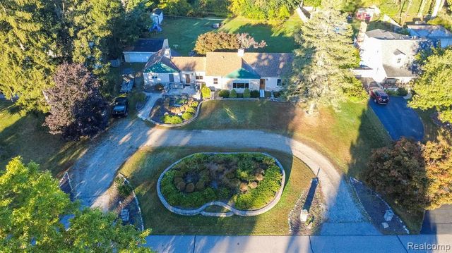 15681 Foch Street, Livonia, MI 48154