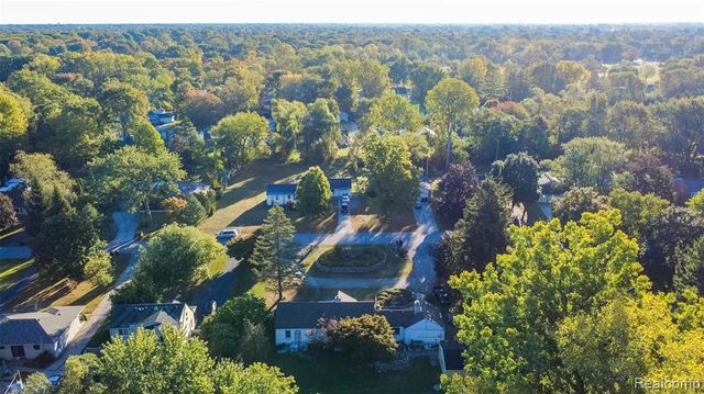 15681 Foch Street, Livonia, MI 48154