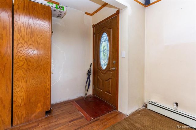 15681 Foch Street, Livonia, MI 48154