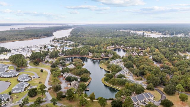 1506 Harbourside Drive 1506 -1505, New Bern, NC 28560