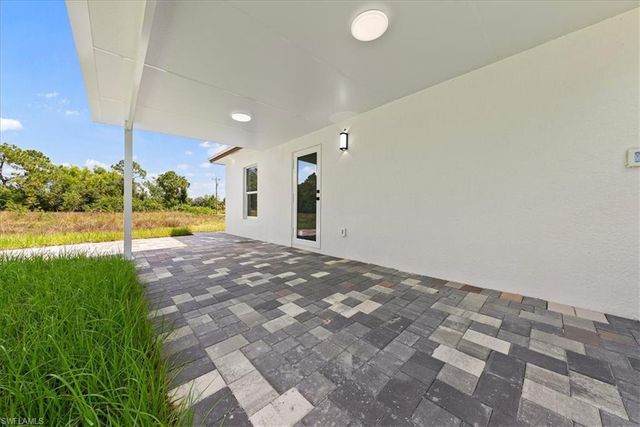 944 Candlelight DR, Lehigh Acres, FL 33974