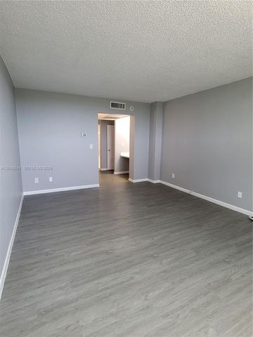 19380 Collins Avenue 418, Sunny Isles Beach, FL 33160
