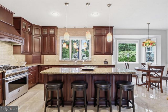 1335 MURIFIELD DR, York, PA 17404