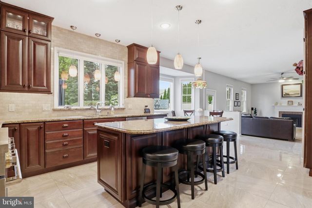 1335 MURIFIELD DR, York, PA 17404