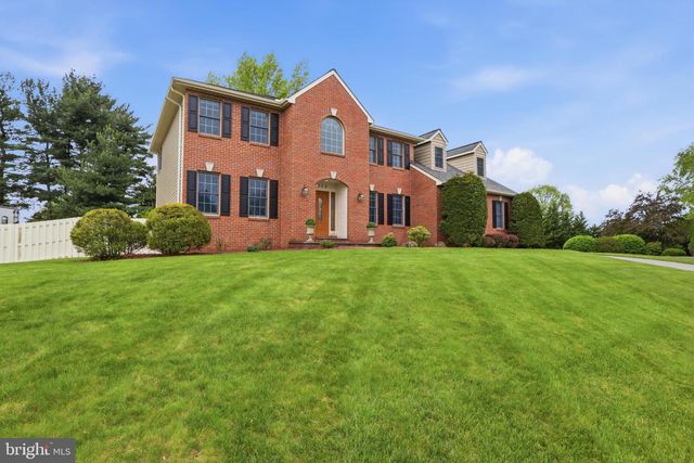 1335 MURIFIELD DR, York, PA 17404