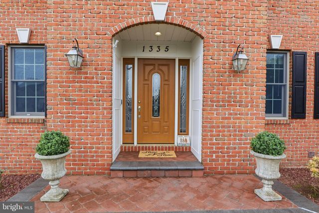 1335 MURIFIELD DR, York, PA 17404
