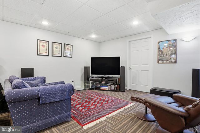 1335 MURIFIELD DR, York, PA 17404