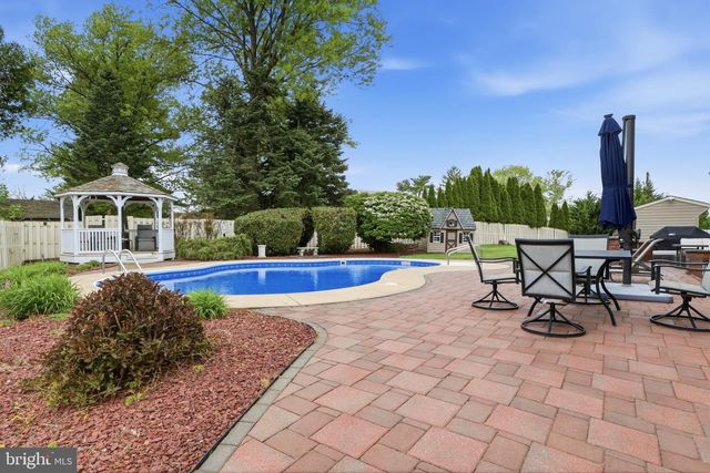 1335 MURIFIELD DR, York, PA 17404