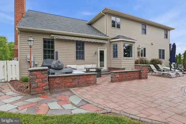 1335 MURIFIELD DR, York, PA 17404