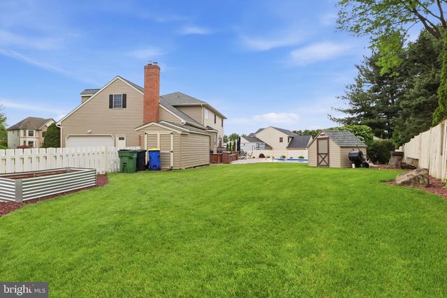 1335 MURIFIELD DR, York, PA 17404