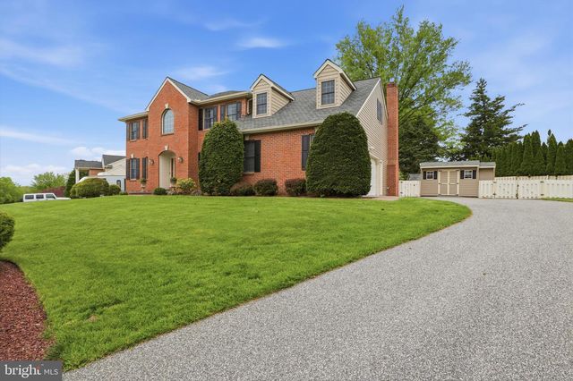 1335 MURIFIELD DR, York, PA 17404