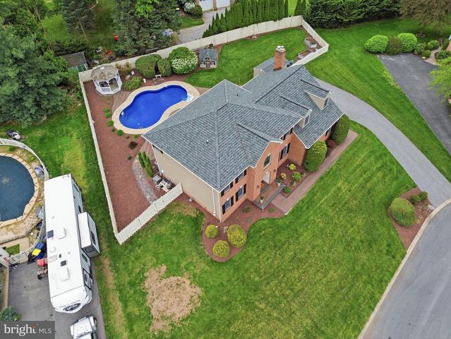 1335 MURIFIELD DR, York, PA 17404