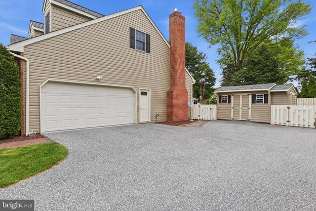 1335 MURIFIELD DR, York, PA 17404