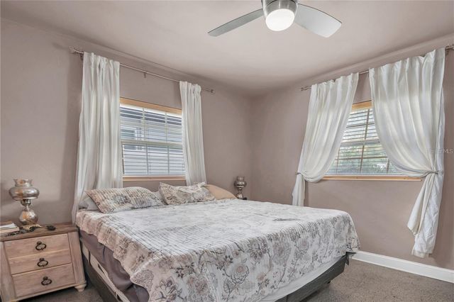 185 22ND AVENUE N, St Petersburg, FL 33704