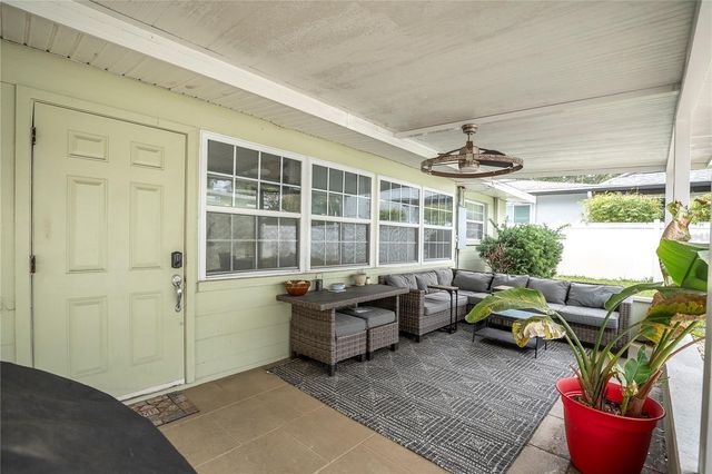 185 22ND AVENUE N, St Petersburg, FL 33704