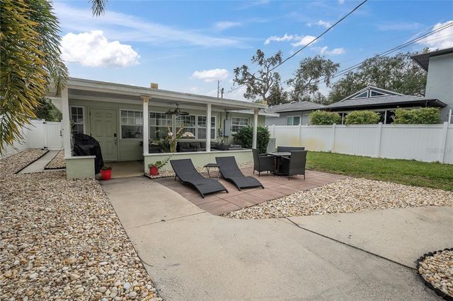 185 22ND AVENUE N, St Petersburg, FL 33704