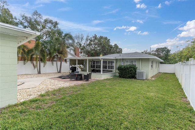 185 22ND AVENUE N, St Petersburg, FL 33704