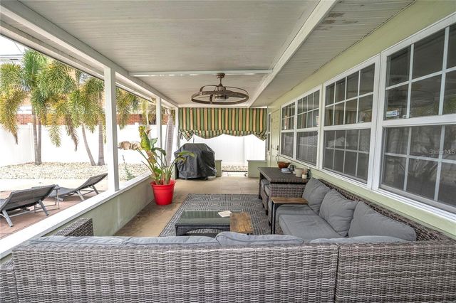 185 22ND AVENUE N, St Petersburg, FL 33704