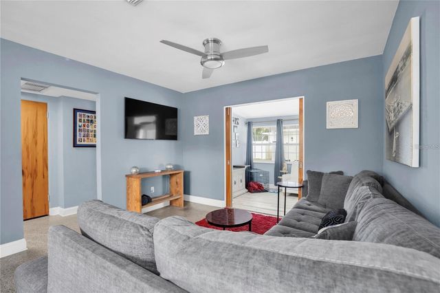 185 22ND AVENUE N, St Petersburg, FL 33704