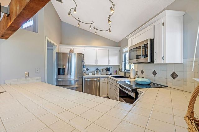 8033 VIA HERMOSA STREET, Sanford, FL 32771