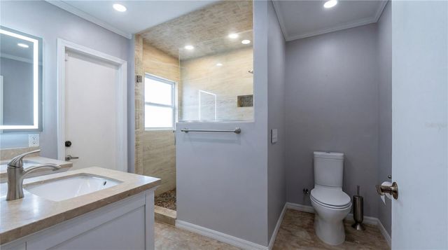 8033 VIA HERMOSA STREET, Sanford, FL 32771