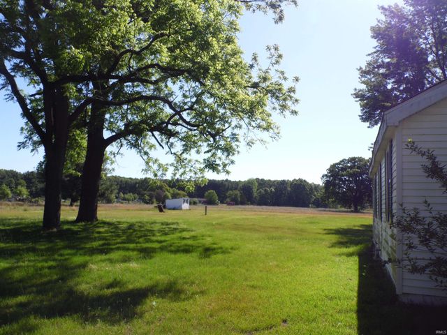 20484 12Th Road, Plymouth, IN 46563