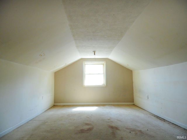 20484 12Th Road, Plymouth, IN 46563