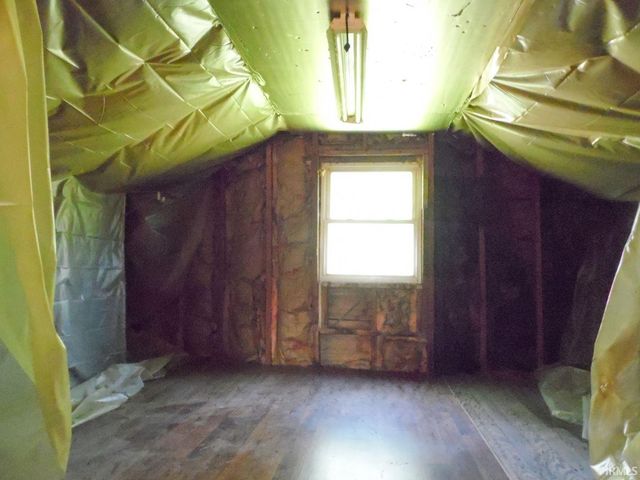 20484 12Th Road, Plymouth, IN 46563