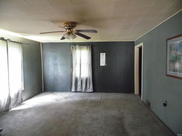 20484 12Th Road, Plymouth, IN 46563