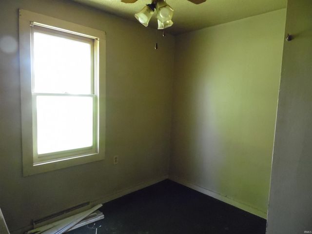 20484 12Th Road, Plymouth, IN 46563