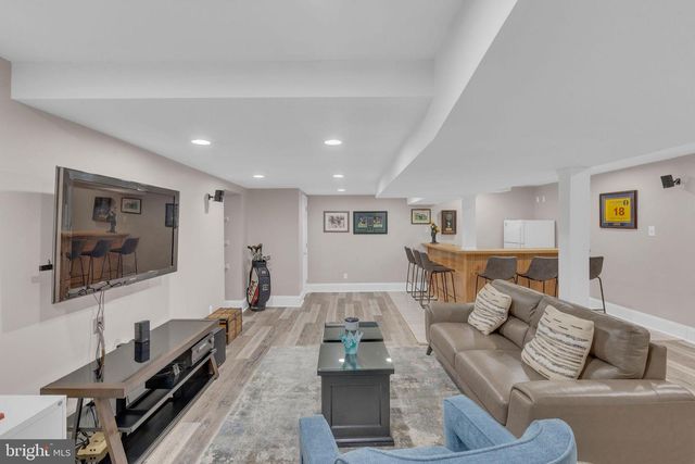 28 BRINKER DR, Doylestown, PA 18901