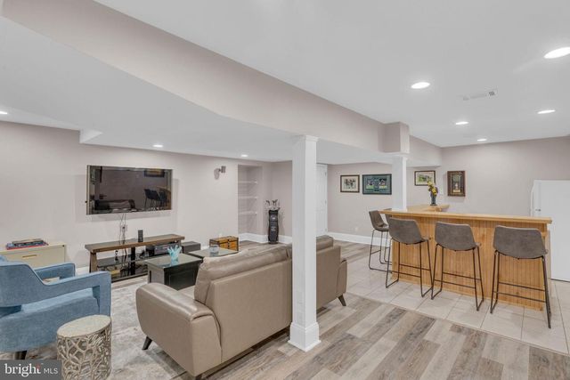 28 BRINKER DR, Doylestown, PA 18901