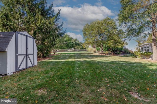 28 BRINKER DR, Doylestown, PA 18901