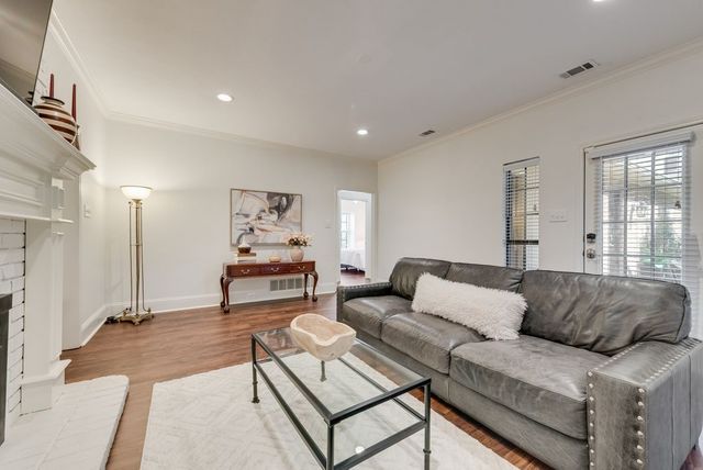 6622 Barclay Lane, Garland, TX 75044