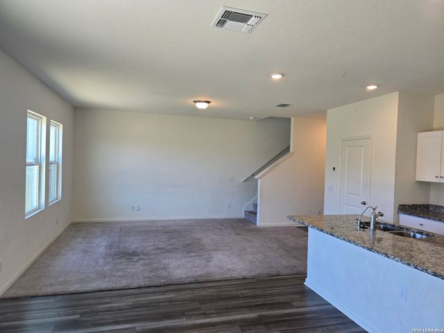 5115 Flying Hooves, San Antonio, TX 78222