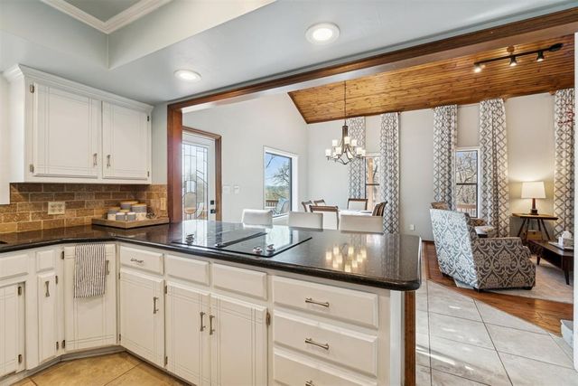 2705 Rambling Road, Edmond, OK 73025