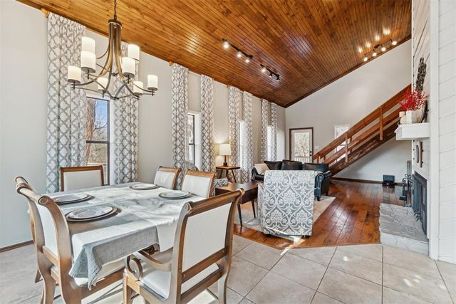 2705 Rambling Road, Edmond, OK 73025