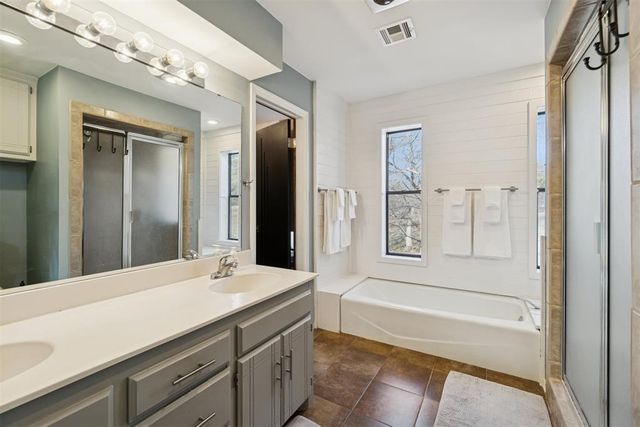 2705 Rambling Road, Edmond, OK 73025