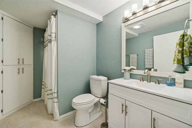 2705 Rambling Road, Edmond, OK 73025