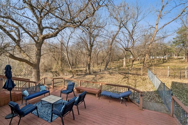 2705 Rambling Road, Edmond, OK 73025