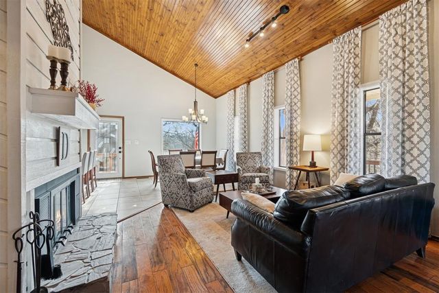 2705 Rambling Road, Edmond, OK 73025