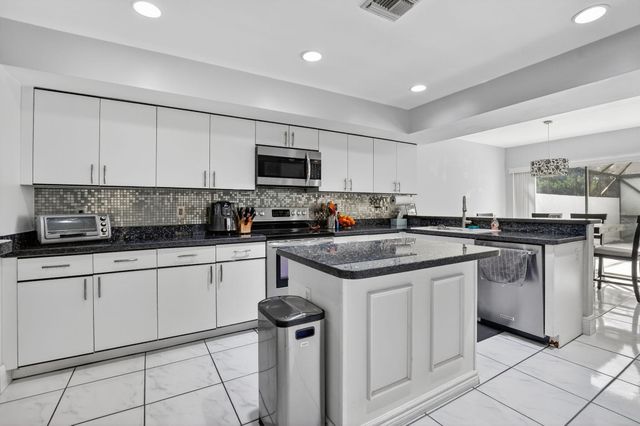 10548 Mendocino Lane, Boca Raton, FL 33428